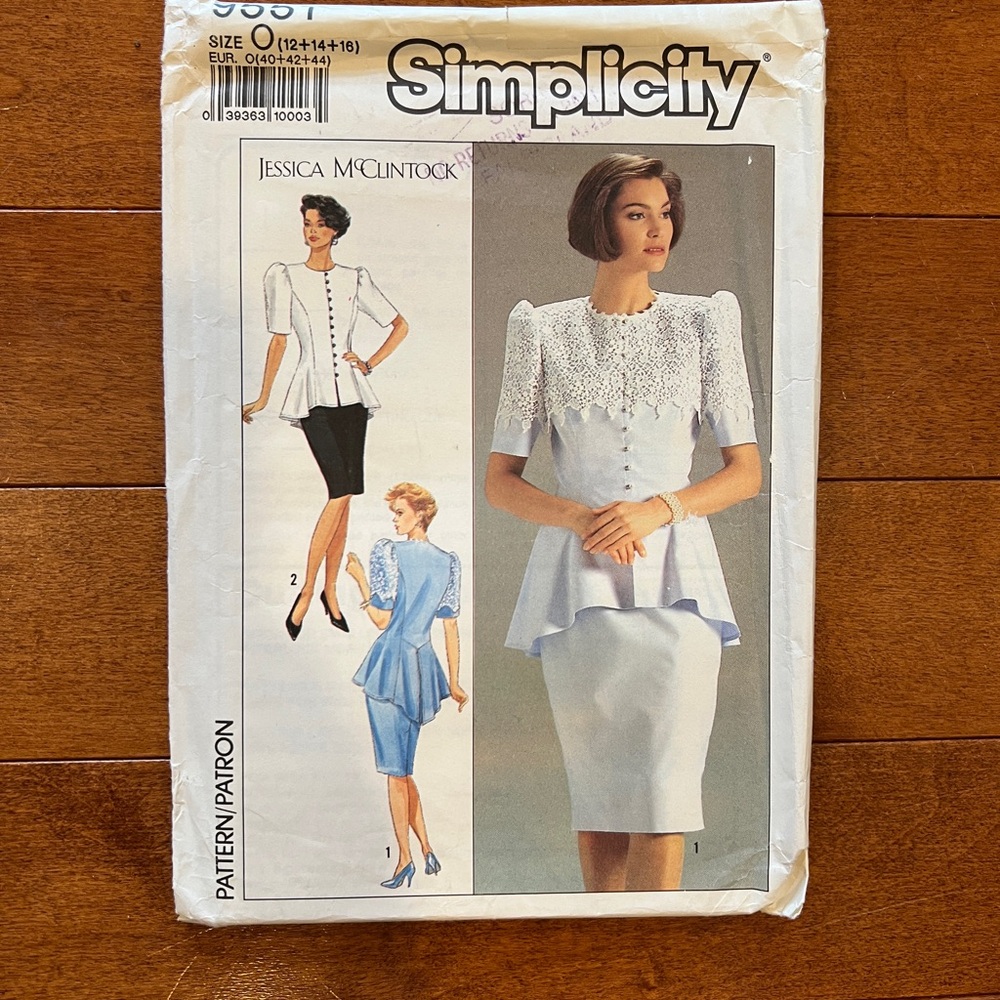 Jessica McClintock Simplicity 9551 Sewing Pattern Packet